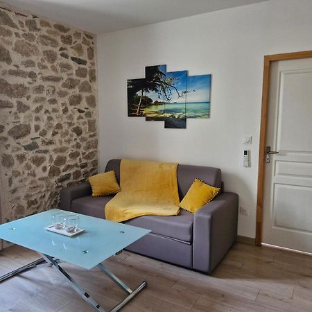 Appartement Tout Confort A 2 Pas Du Centre Ville 오바뉴 외부 사진