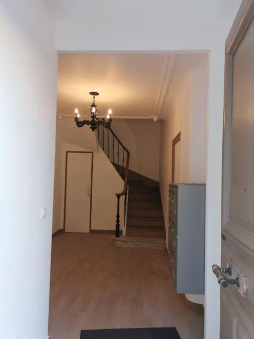 Appartement Tout Confort A 2 Pas Du Centre Ville 오바뉴 외부 사진