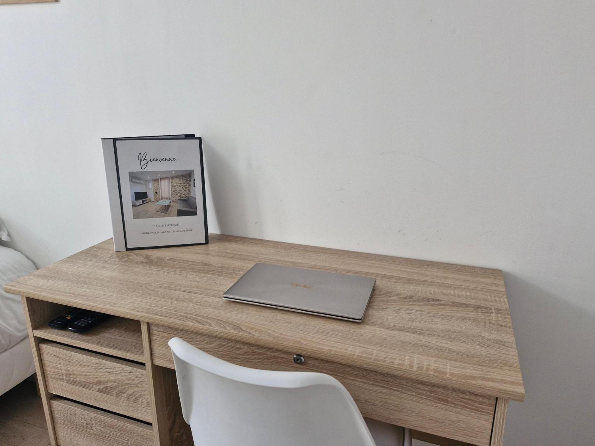Appartement Tout Confort A 2 Pas Du Centre Ville 오바뉴 외부 사진