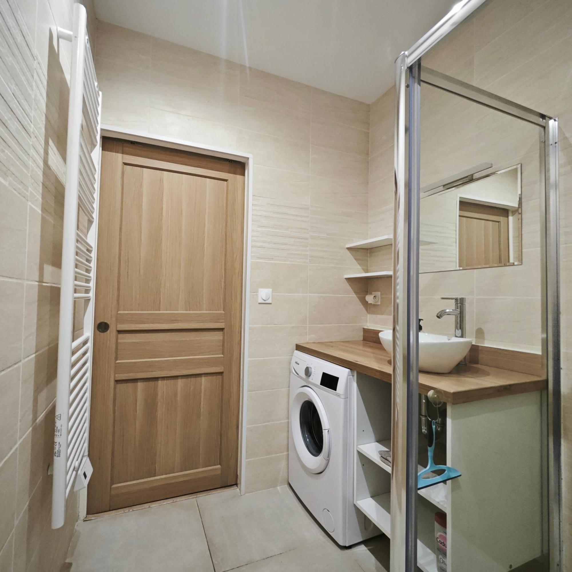 Appartement Tout Confort A 2 Pas Du Centre Ville 오바뉴 외부 사진