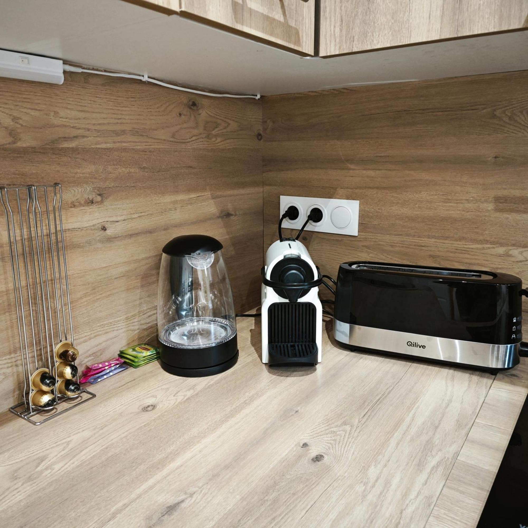 Appartement Tout Confort A 2 Pas Du Centre Ville 오바뉴 외부 사진
